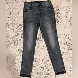Judy Blue Grey Skinny Tummy Control Jeans w/ Pockets